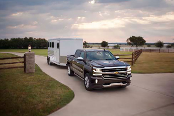 2016 Silverado hauling trailer