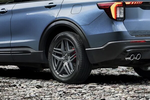 2025 Ford Explorer Exterior Wheels