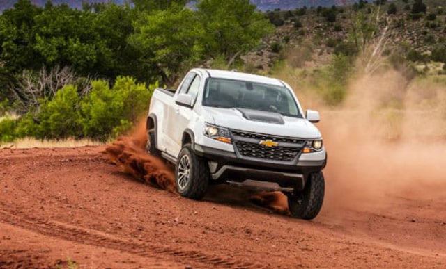 White 2018 Chevy Colorado