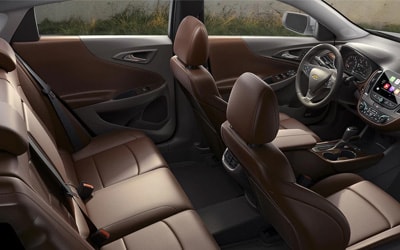 2017 Chevy Malibu Interior features and comfort