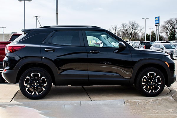 2021 Mosaic Black Chevy Trailblazer Side Profile