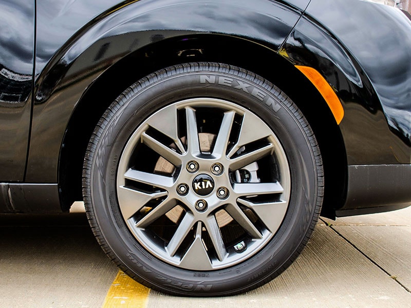 2021 Kia Soul wheels