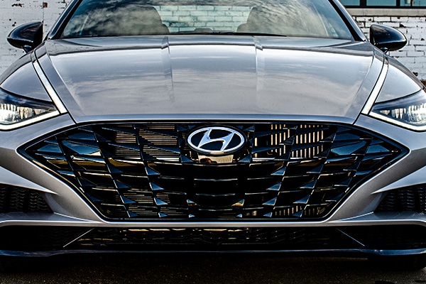 2020 Hyundai Sonata Front grille and headlights