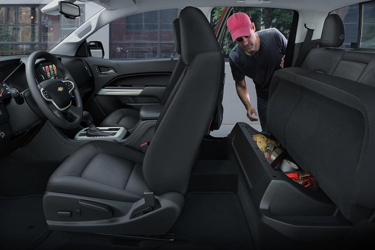 2017 chevy colorado door speaker size