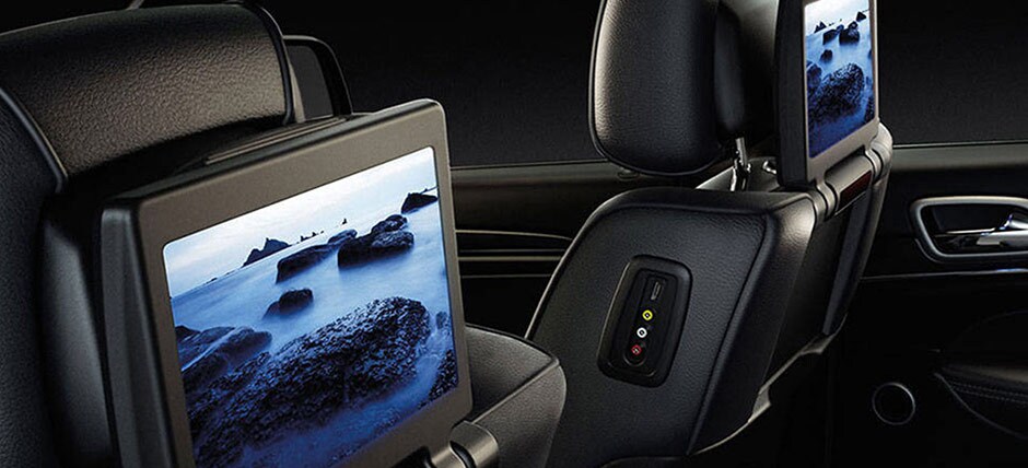 2016 Jeep Grand Cherokee DVD Screens