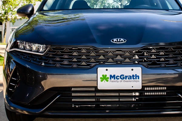 2021 Kia K5 front grille and headlights