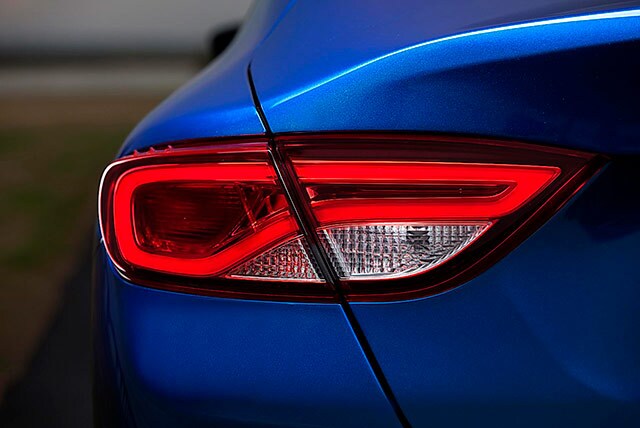 Chrysler 200 tail light discount