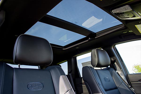 2019 Grand Cherokee Panoramic Sunroof