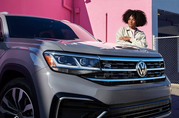 Volkswagen Atlas Cross Sport Grill and headlights
