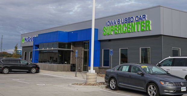 Iowa Used Car Supercenter in Cedar Rapids