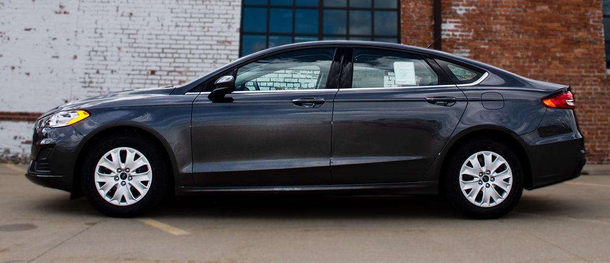 2019 Ford Fusion parked side profile