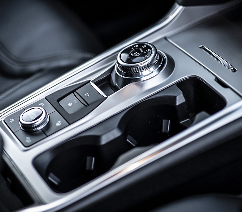 2020 Ford Explorer center console rotary gear shift dial