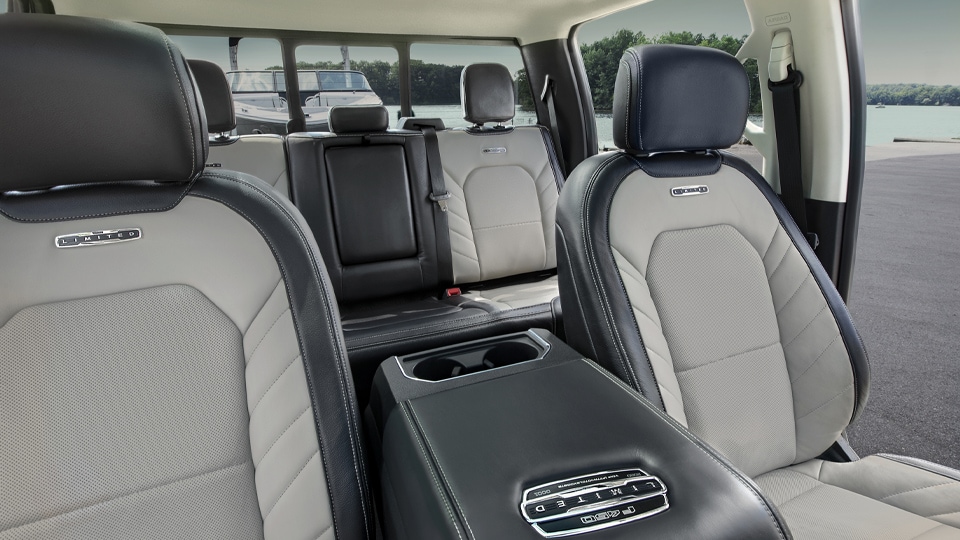 2020 Ford F-250 back seat legroom
