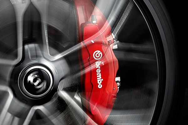 advanced braking - Brembo brakes