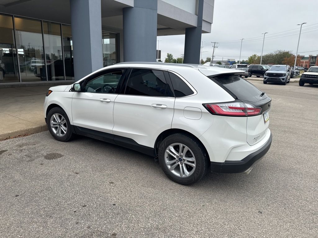 2020 Ford Edge SEL photo 4