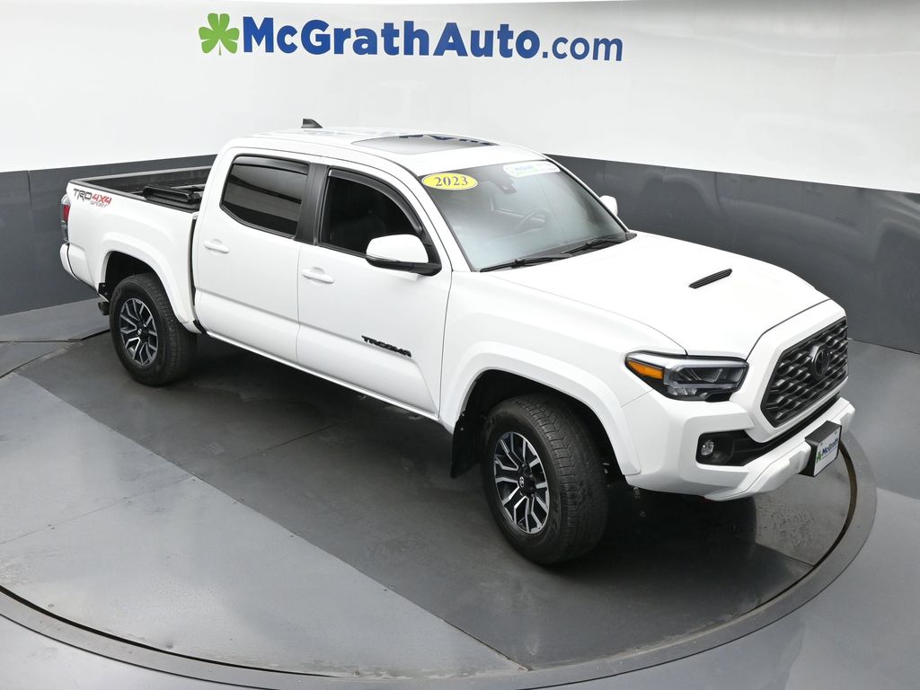 2023 Toyota Tacoma SR photo 2