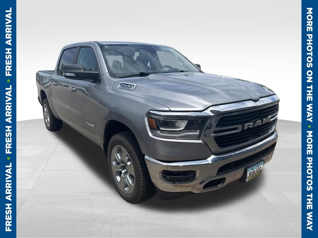 2019 RAM 1500 Big Horn/Lone Star 4x4 Crew Cab 5'7's photo