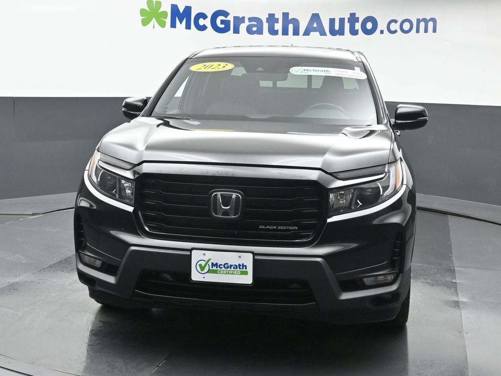 2023 Honda Ridgeline Black Edition photo 4