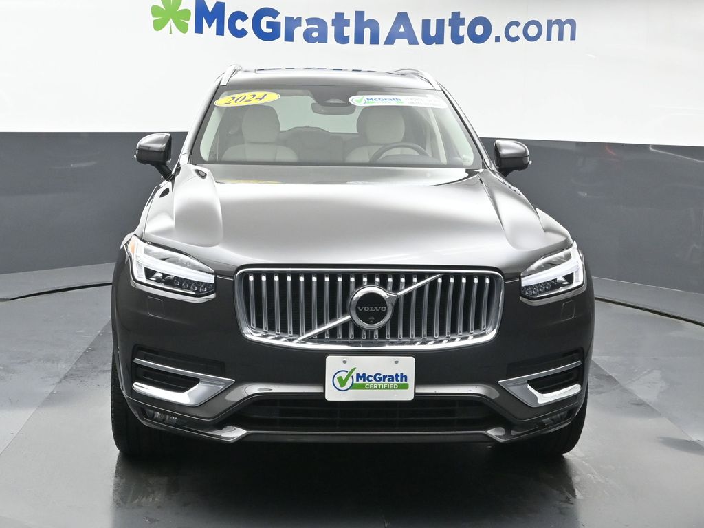 2024 Volvo XC90 Plus photo 3