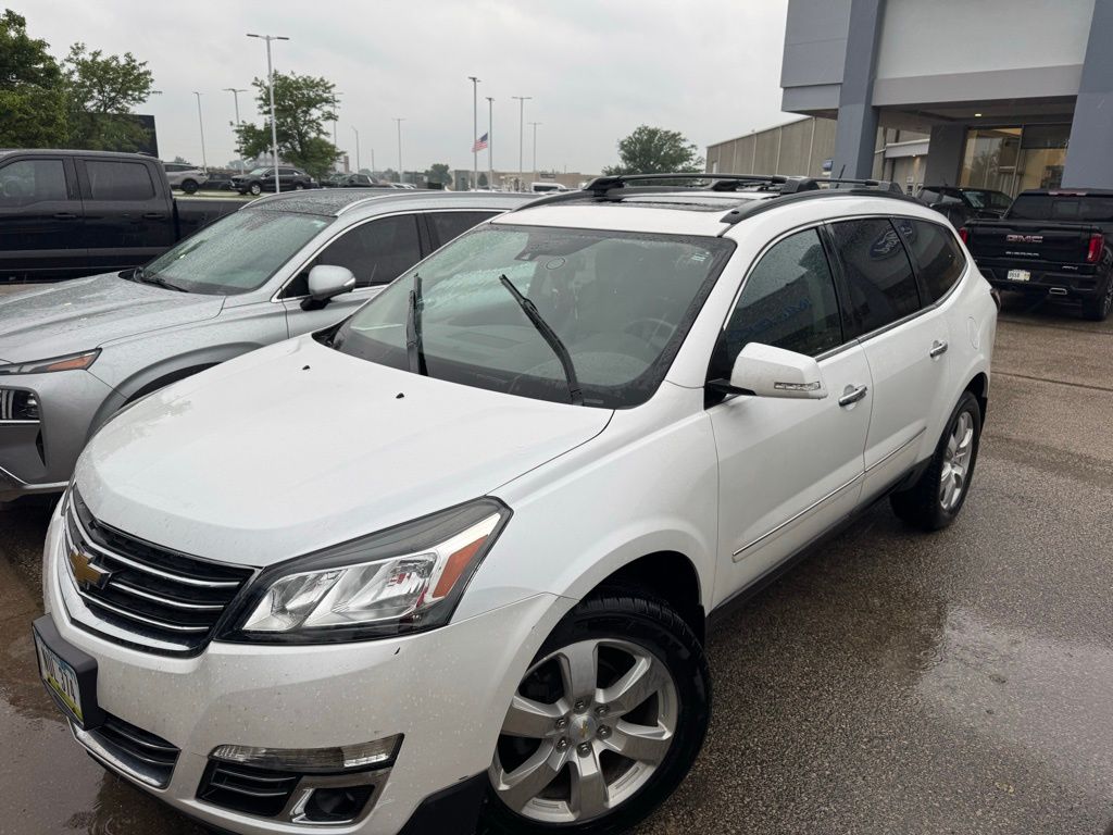 Used 2017 Chevrolet Traverse Premier with VIN 1GNKRJKD9HJ130909 for sale in Hiawatha, IA