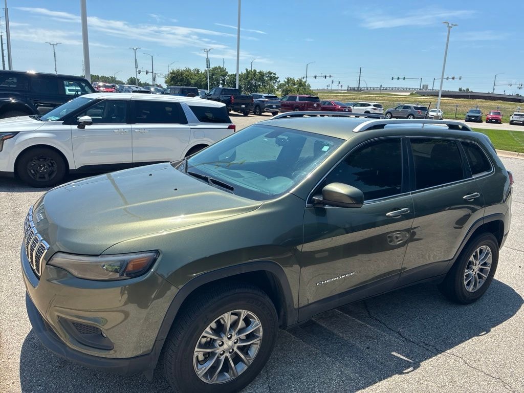 Used 2019 Jeep Cherokee Latitude Plus SUV