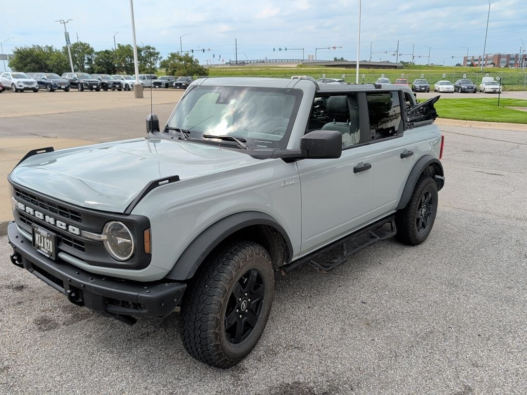 Used 2022 Ford Bronco Black Diamond SUV