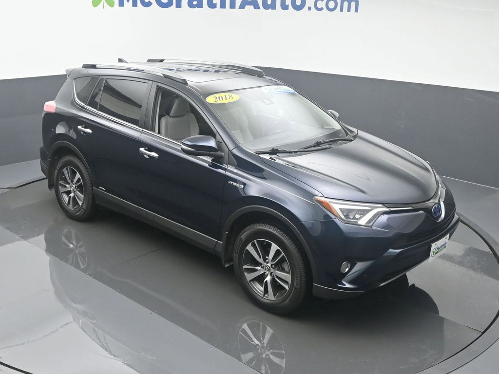 Used 2018 Toyota RAV4 Limited with VIN JTMDJREV6JD240011 for sale in Hiawatha, IA