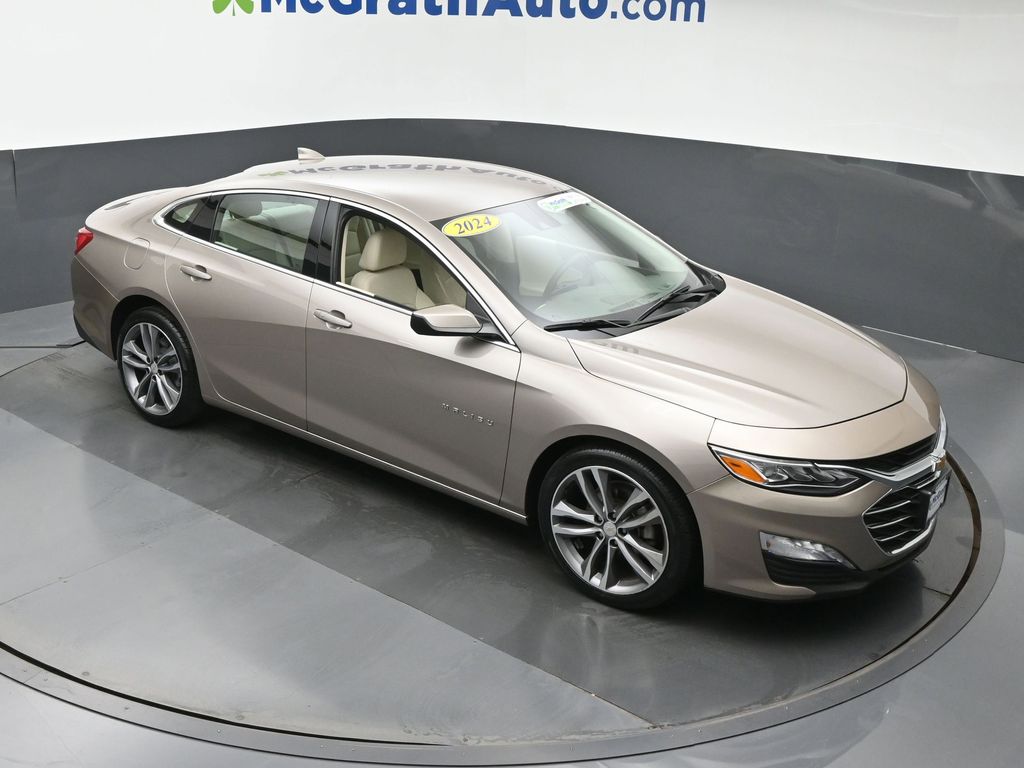 2024 Chevrolet Malibu Premier 2LT photo 2