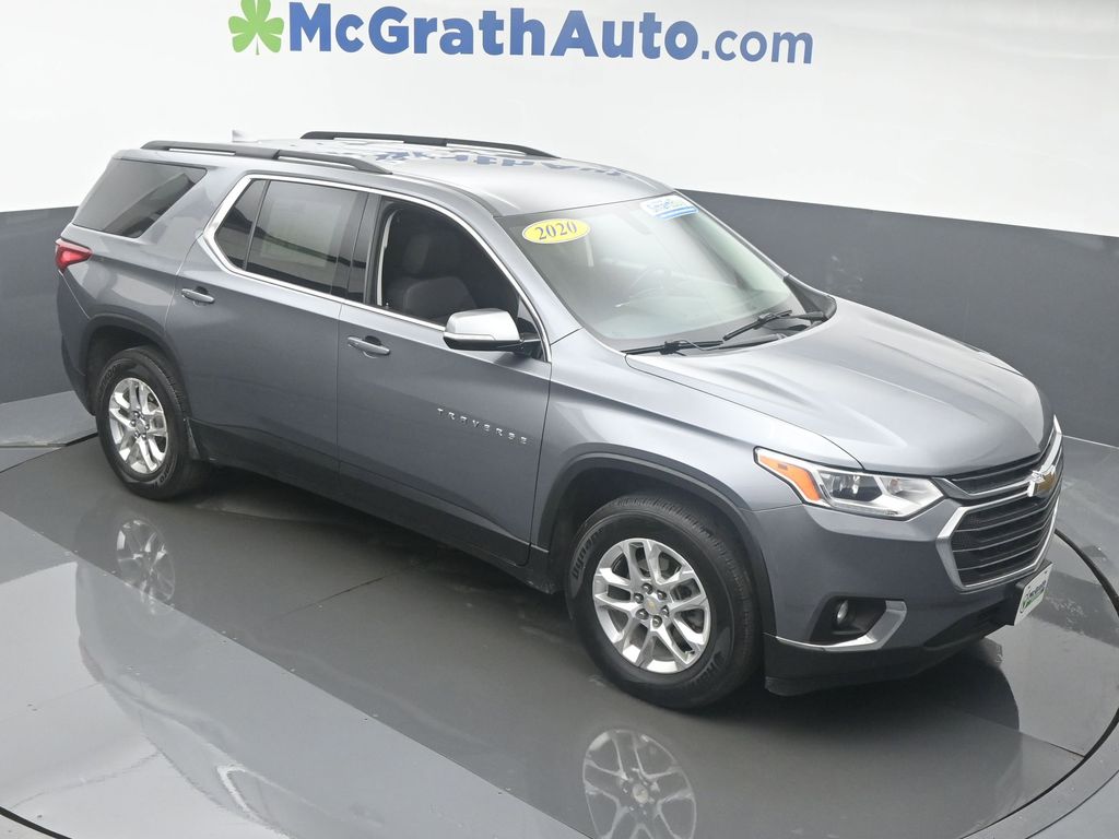 Used 2020 Chevrolet Traverse 1LT with VIN 1GNERGKW6LJ301495 for sale in Hiawatha, IA