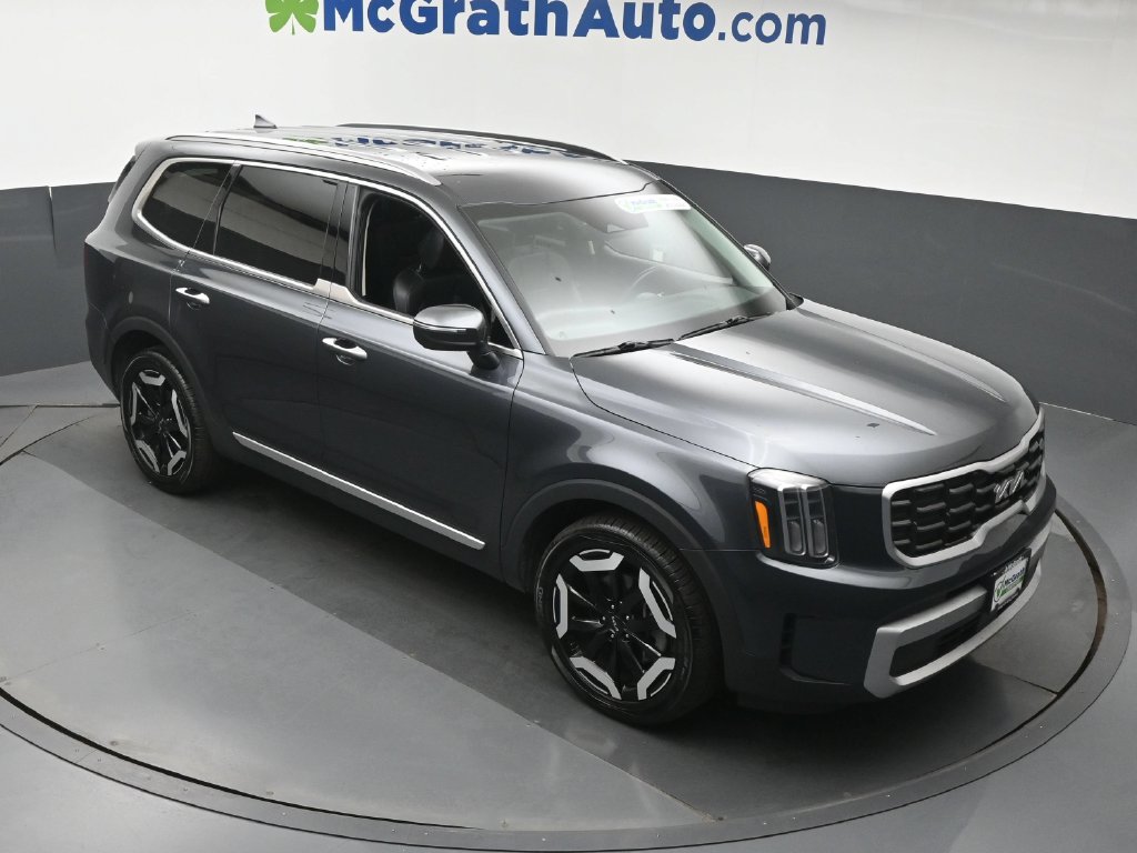 Used 2024 Kia Telluride S SUV