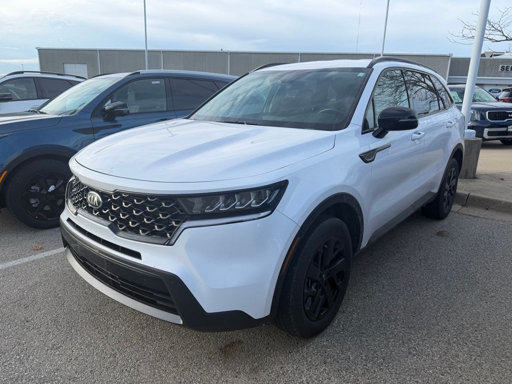 2021 Kia Sorento S photo 2