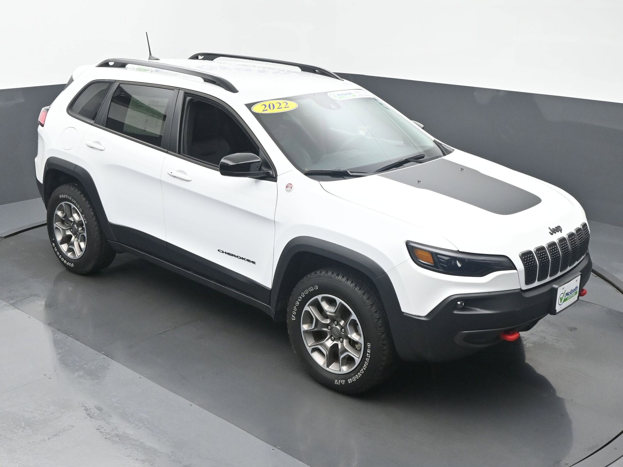 Used 2022 Jeep Cherokee Trailhawk with VIN 1C4PJMBX1ND539174 for sale in Hiawatha, IA