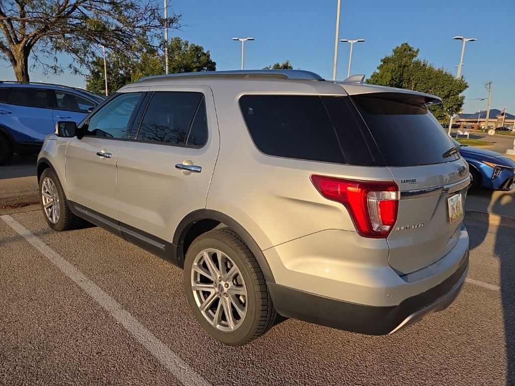 2016 Ford Explorer Limited photo 3