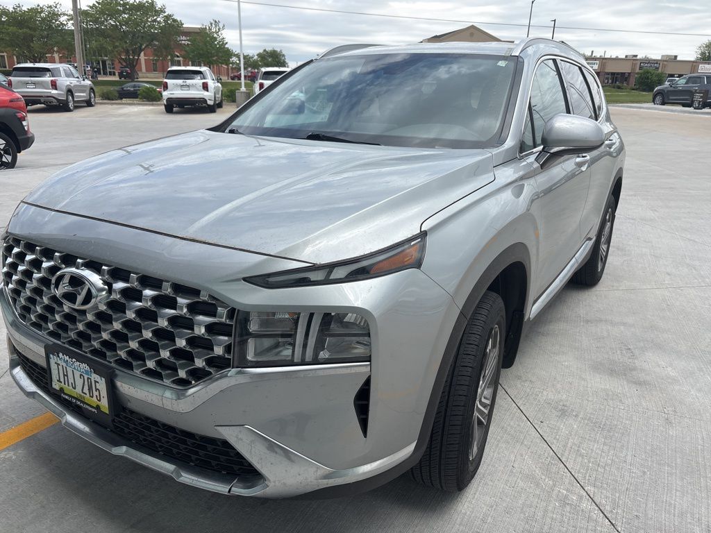 Used 2022 Hyundai Santa Fe SEL with VIN 5NMS2DAJ0NH465905 for sale in Hiawatha, IA