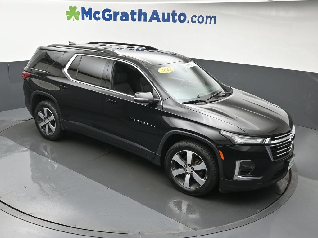 Used 2023 Chevrolet Traverse LT Leather SUV