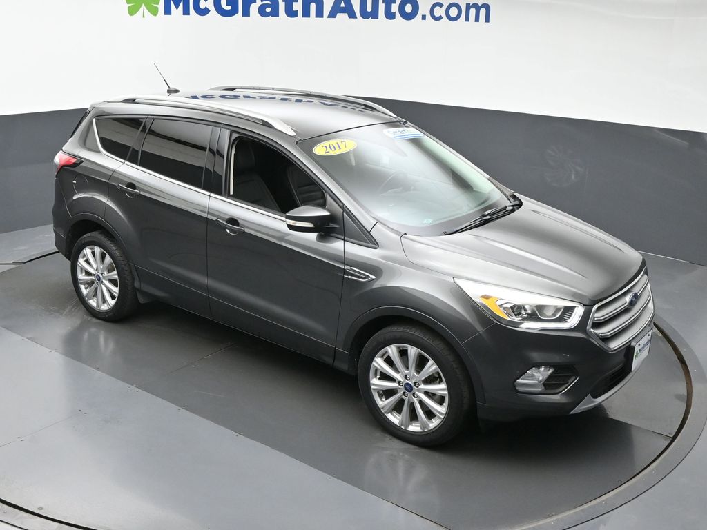 2017 Ford Escape Titanium photo 2