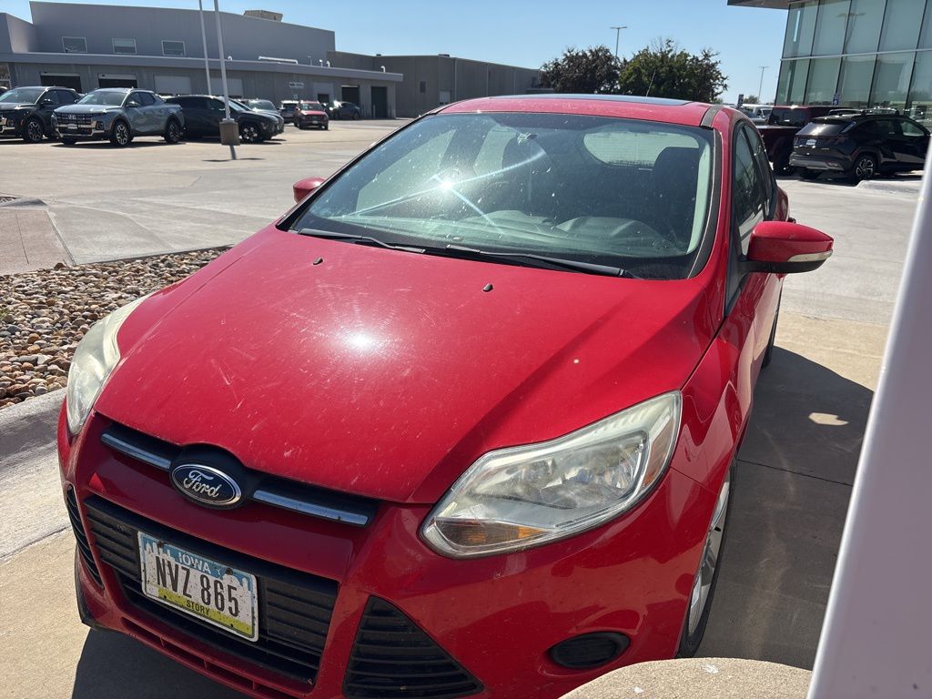2013 Ford Focus SE photo 2