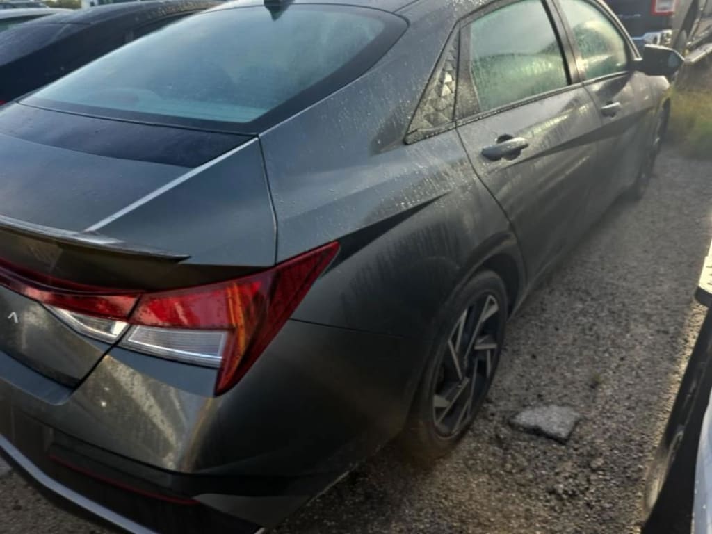 Used 2025 Hyundai Elantra SEL Sport Sedan