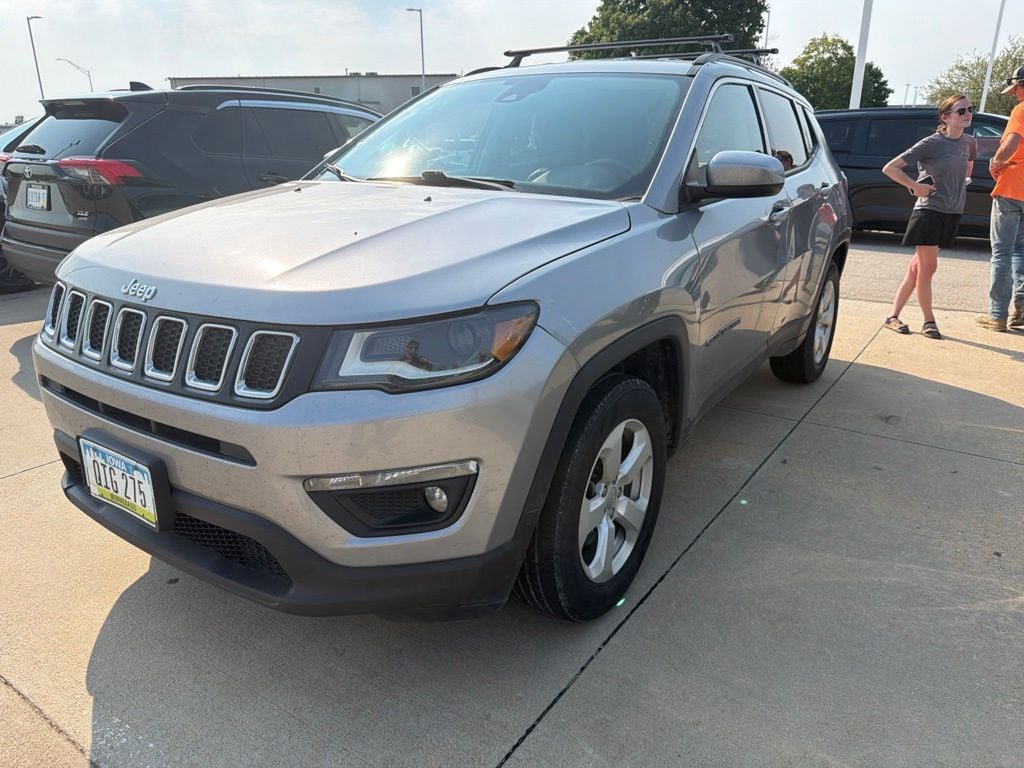 Used 2018 Jeep Compass Latitude with VIN 3C4NJDBB4JT336389 for sale in Cedar Rapids, IA