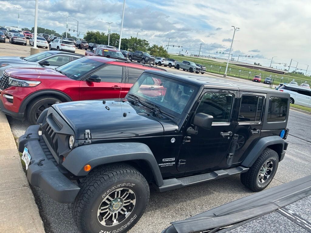 Used 2013 Jeep Wrangler Unlimited Sport SUV