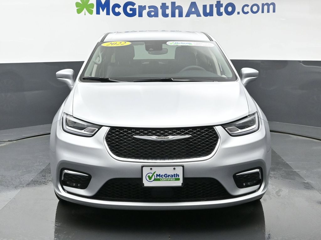 2022 Chrysler Pacifica Hybrid Touring L photo 3