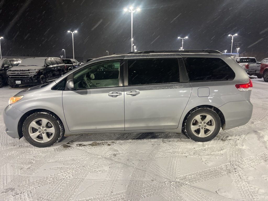 Used 2011 Toyota Sienna LE Mobility Auto Access Minivan/Van