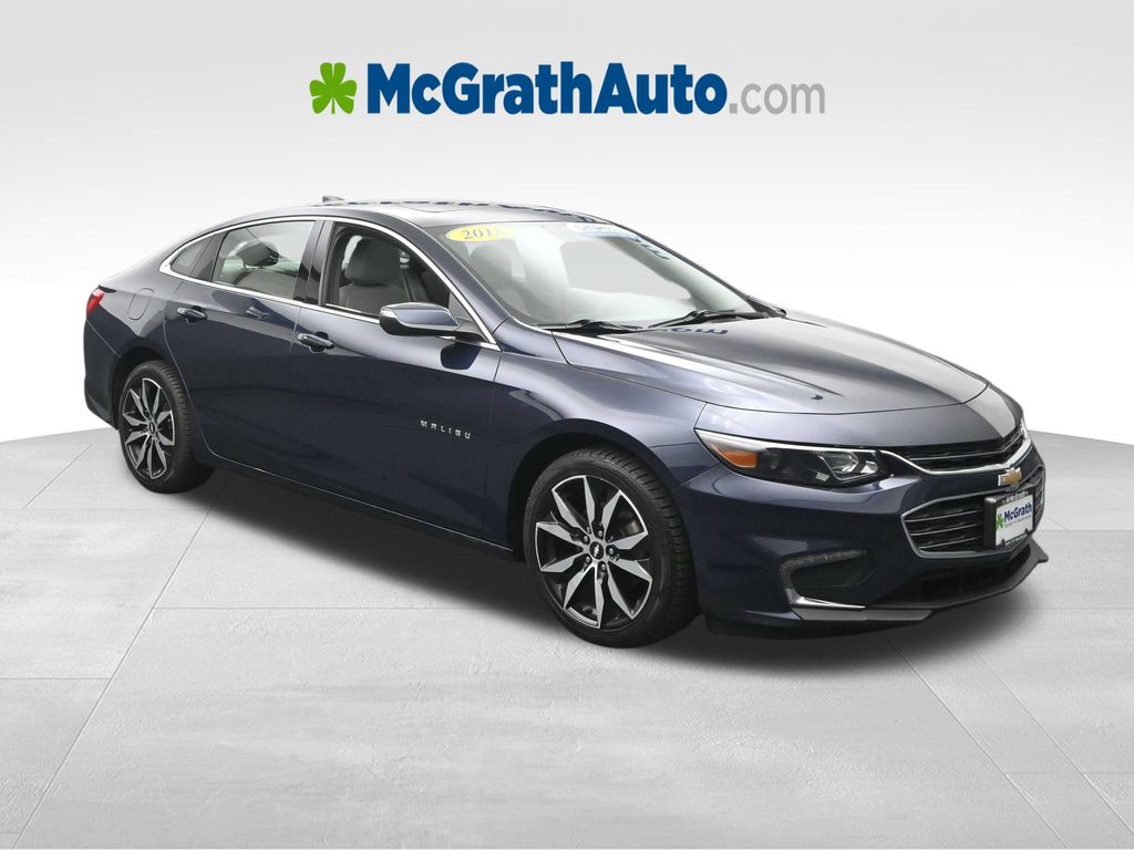 Used 2018 Chevrolet Malibu 1LT with VIN 1G1ZD5ST8JF123763 for sale in Hiawatha, IA