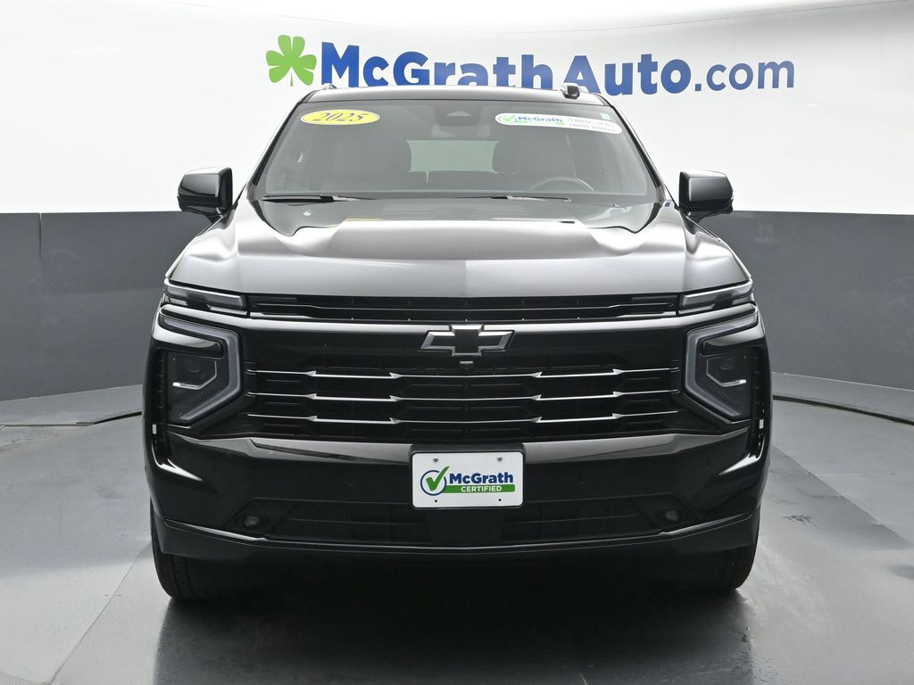 2025 Chevrolet Tahoe RST photo 3