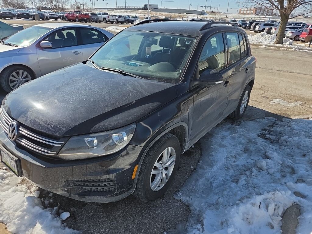 Used 2017 Volkswagen Tiguan 2.0T S SUV
