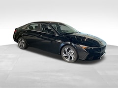 2025 Hyundai Elantra SEL Convenience Sedan