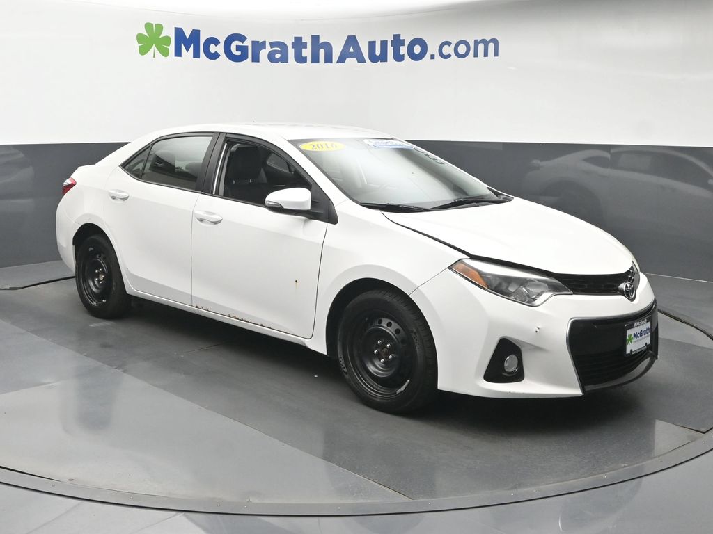 Used 2016 Toyota Corolla S with VIN 5YFBURHE5GP489108 for sale in Hiawatha, IA