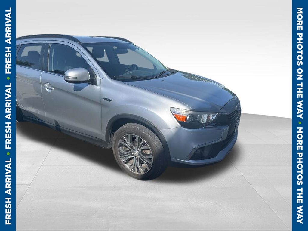 2016 Mitsubishi Outlander Sport's photo