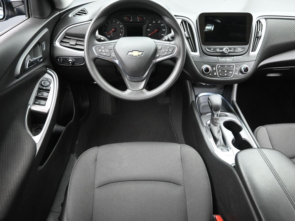 2024 Chevrolet Malibu 1LT - Photo 10