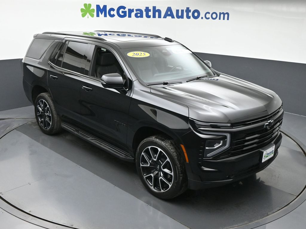 2025 Chevrolet Tahoe RST photo 2